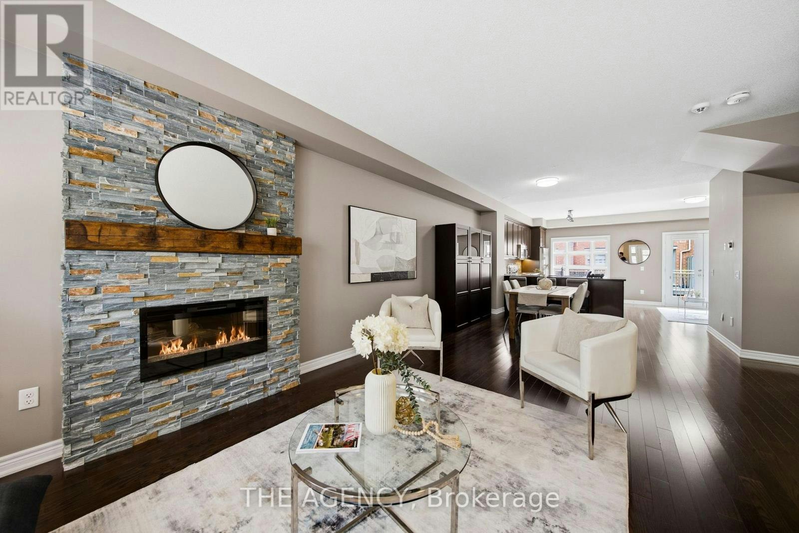 23-2460 Prince Michael Drive, Oakville, ON, L6H 0G8