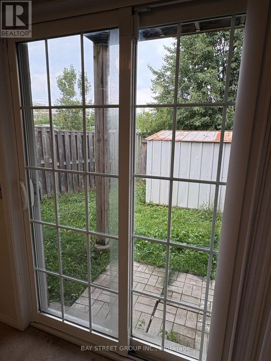 40 Mantello Drive, Toronto, ON, M3J 0H5 - 17