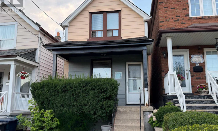48 Corby Avenue