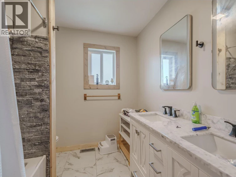 4361 Hardy Road, Forest Grove, BC, V0K 1M0 - 13