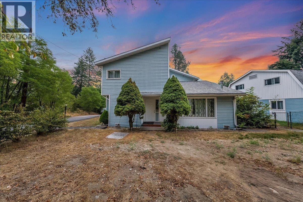 814 16th Avenue, Genelle, BC, V0G 1G0