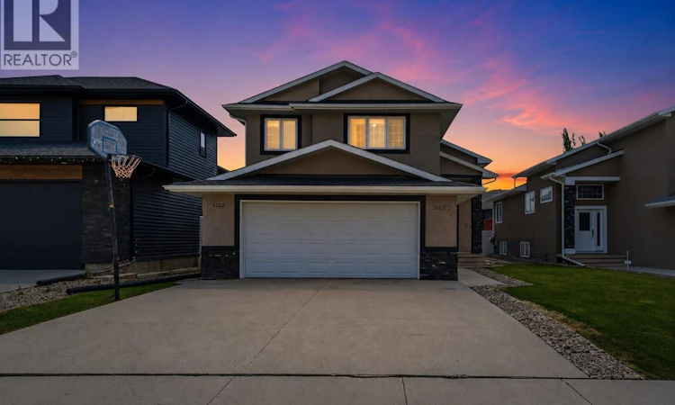 5122 Canuck Crescent