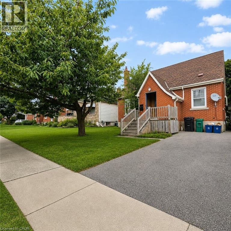 Upper-492 Courtland Avenue E, Kitchener, ON, N2G 2W7 - 2