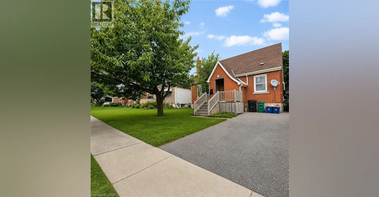 Upper-492 Courtland Avenue E, Kitchener, ON, N2G 2W7 - 2