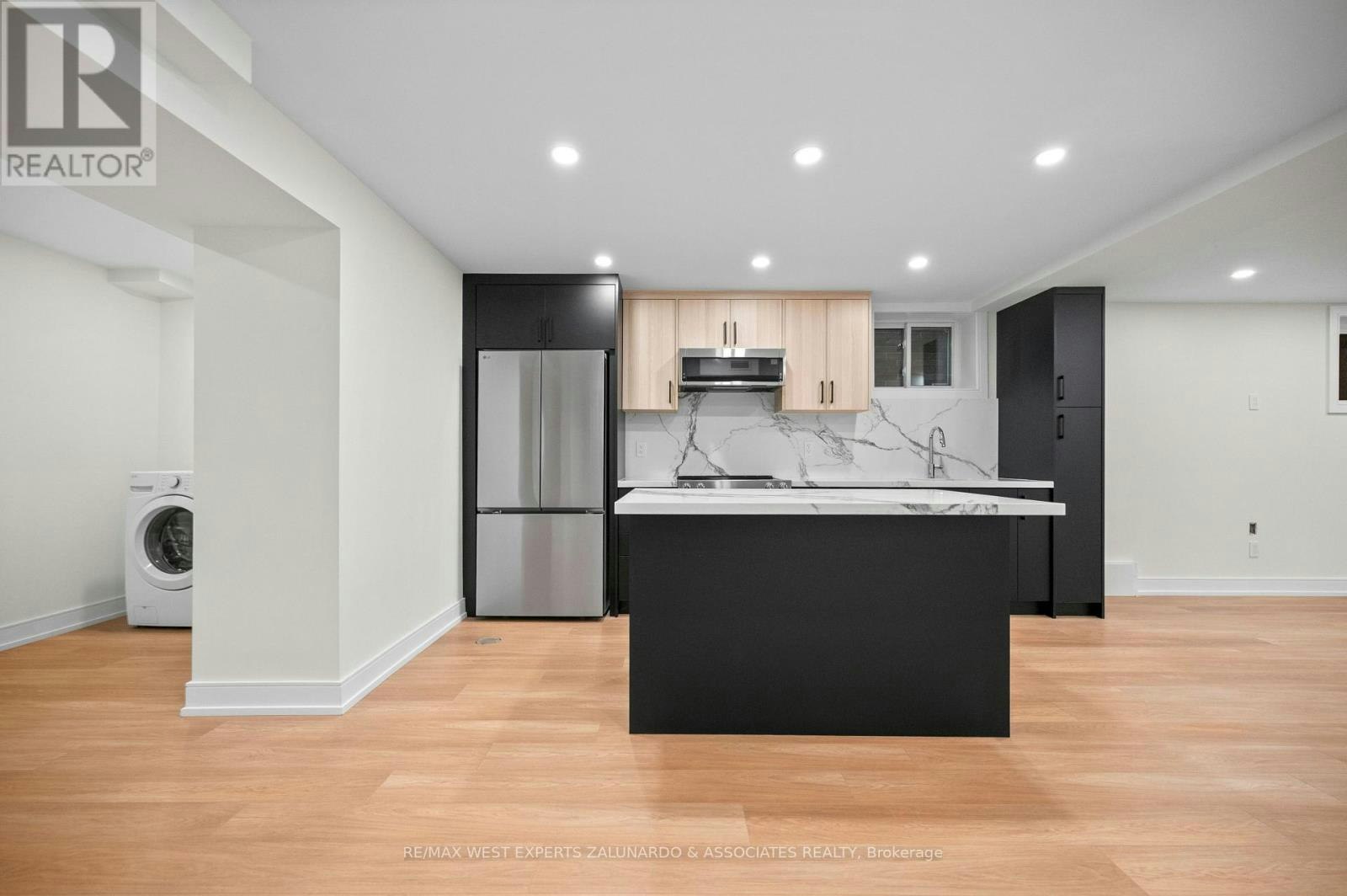 1-412 Glenholme Avenue, Toronto, ON, M6E 3E7 - 6