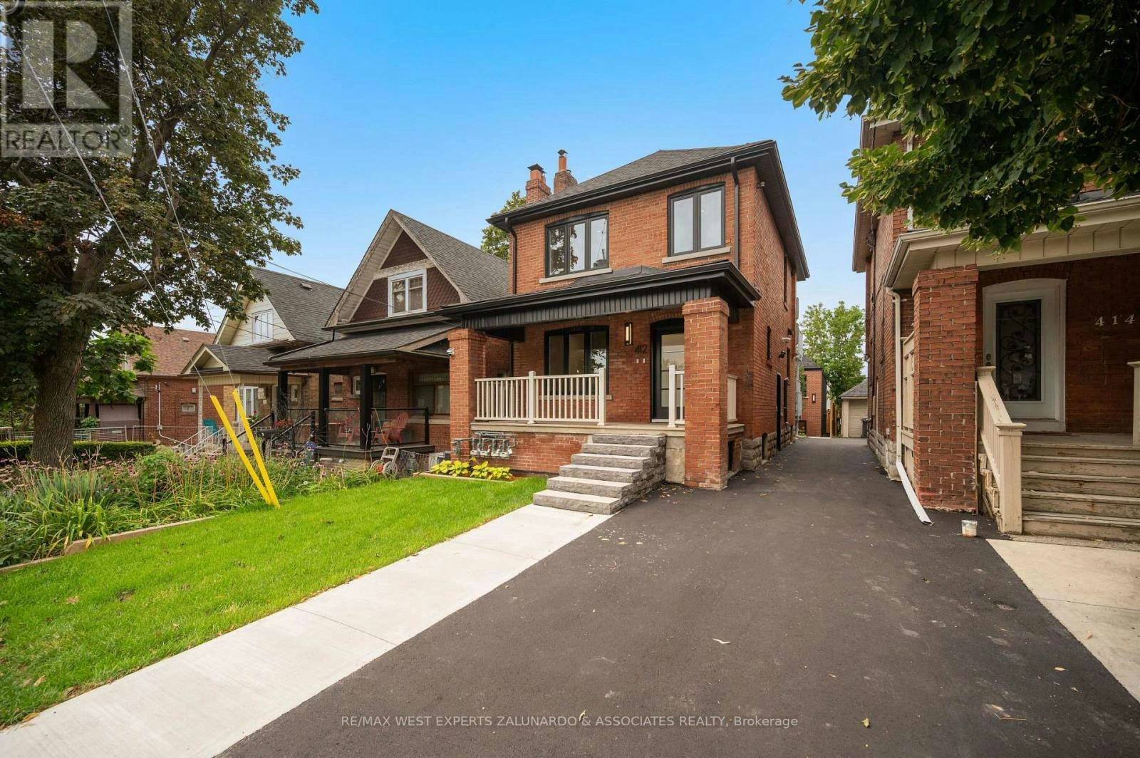 1-412 Glenholme Avenue, Toronto, ON, M6E 3E7