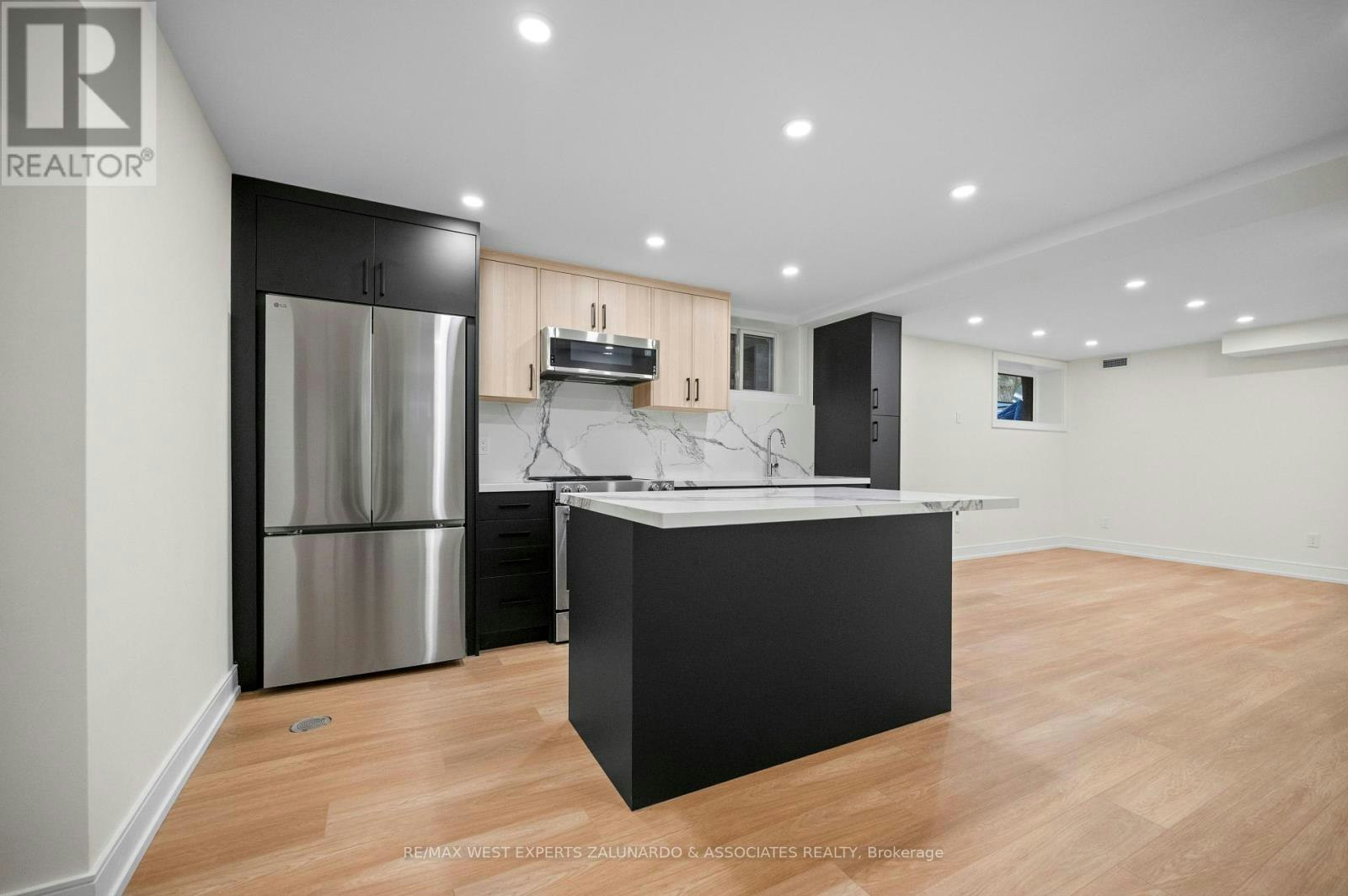 1-412 Glenholme Avenue, Toronto, ON, M6E 3E7 - 7