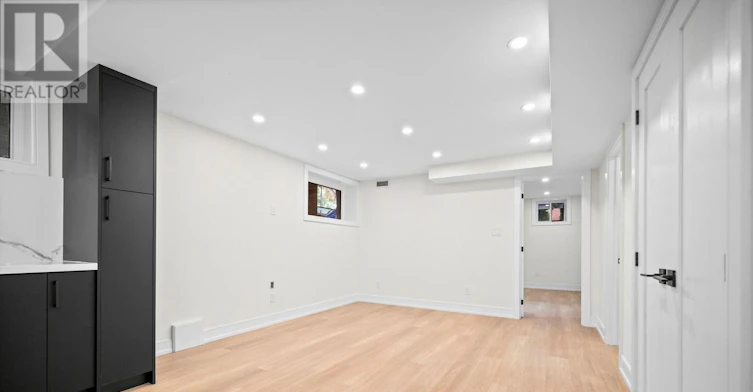 1-412 Glenholme Avenue, Toronto, ON, M6E 3E7 - 9