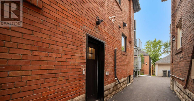 1-412 Glenholme Avenue, Toronto, ON, M6E 3E7 - 2