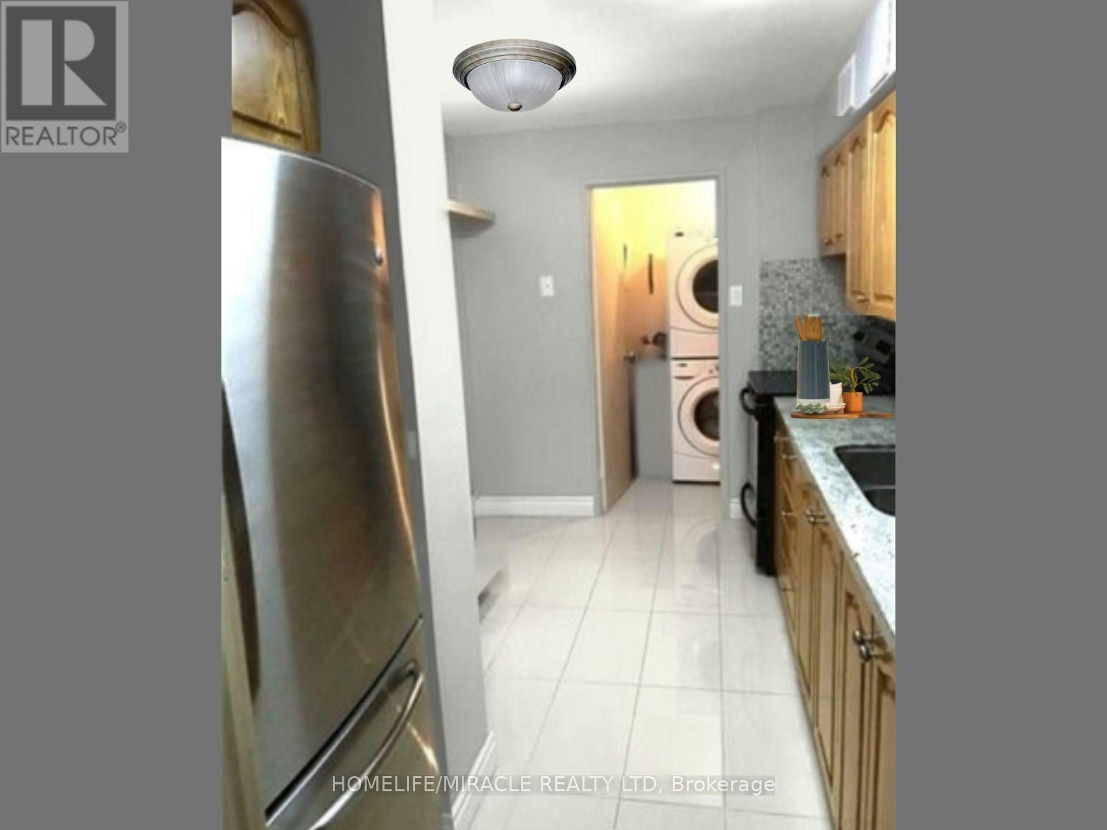 906-1 Royal Orchard Boulevard, Markham, ON, L3T 3C2 - 11