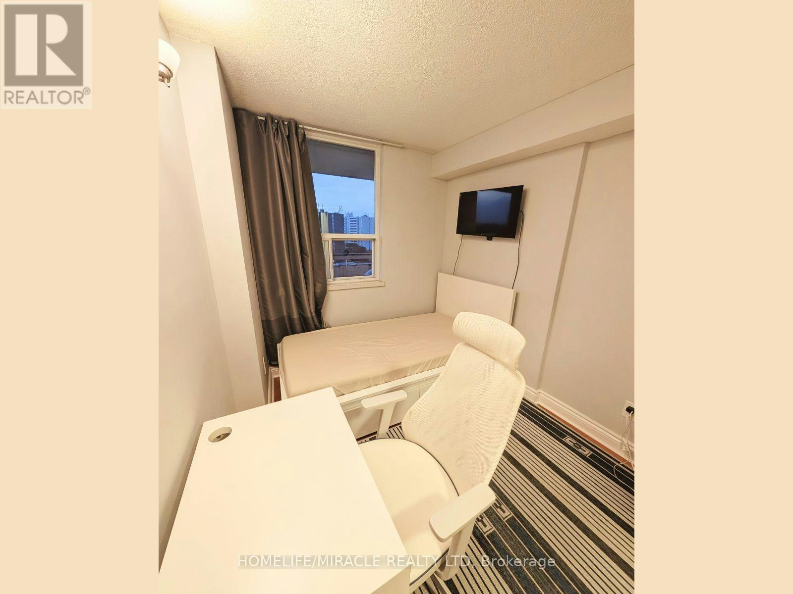 906-1 Royal Orchard Boulevard, Markham, ON, L3T 3C2 - 10