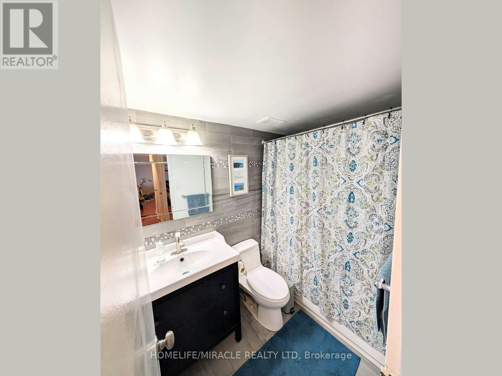 906-1 Royal Orchard Boulevard, Markham, ON, L3T 3C2 - 4