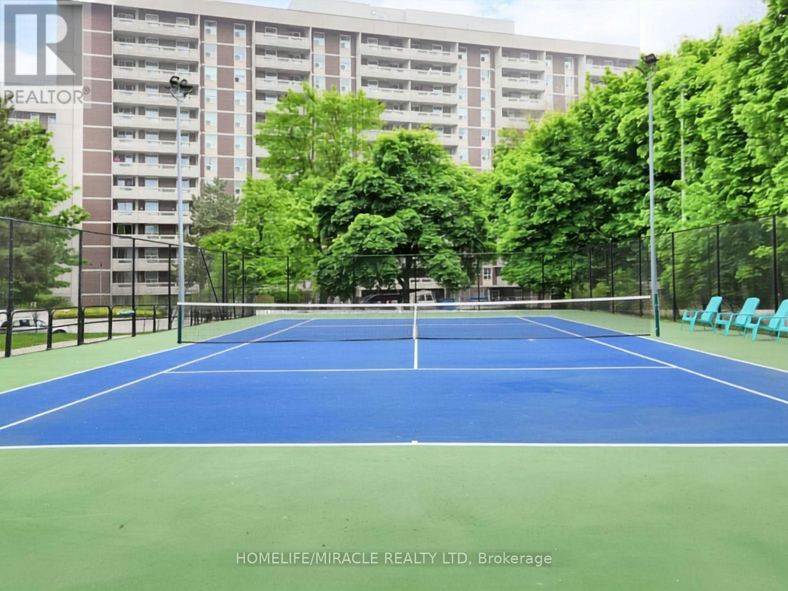 906-1 Royal Orchard Boulevard, Markham, ON, L3T 3C2 - 15