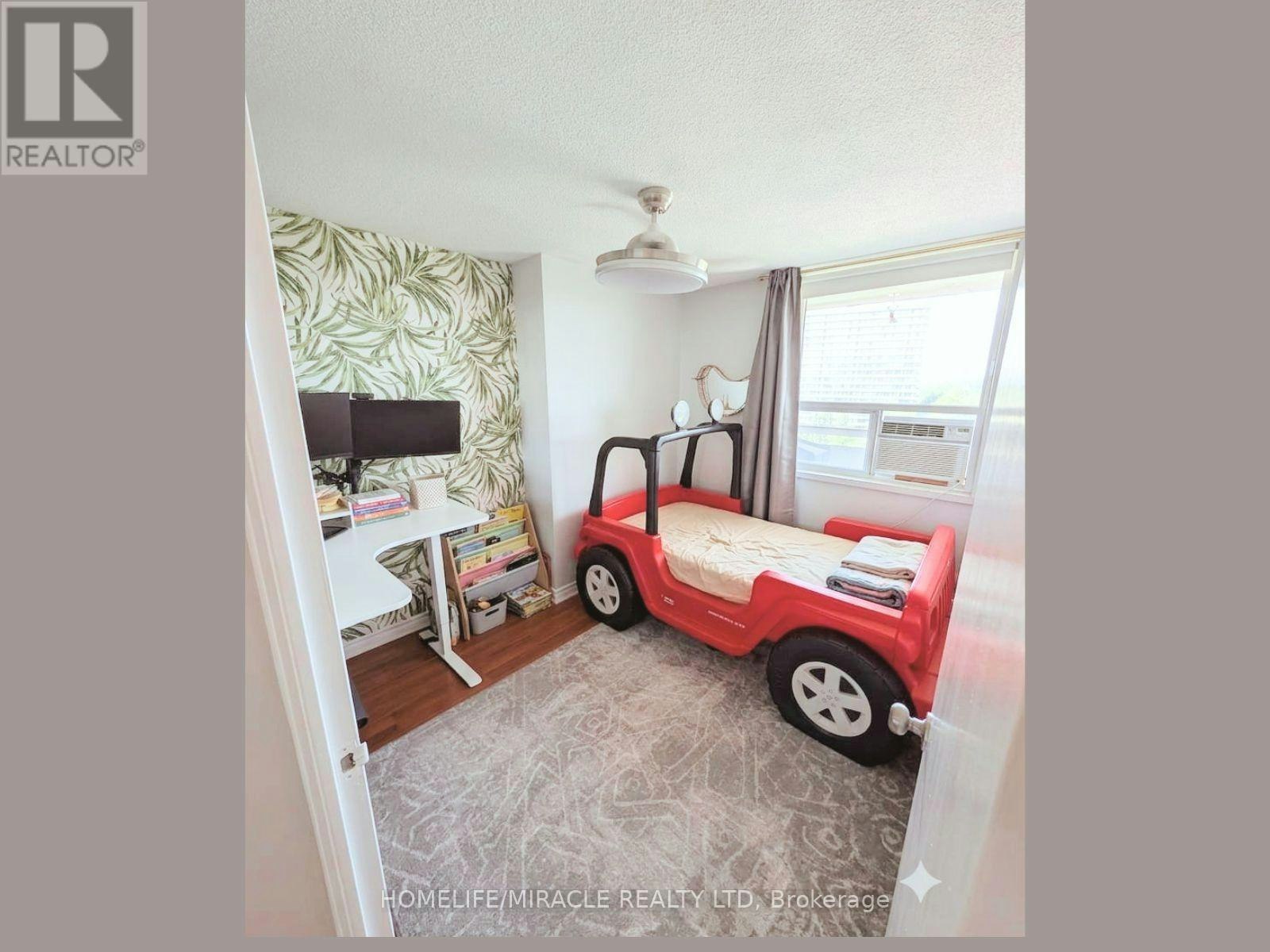 906-1 Royal Orchard Boulevard, Markham, ON, L3T 3C2 - 5