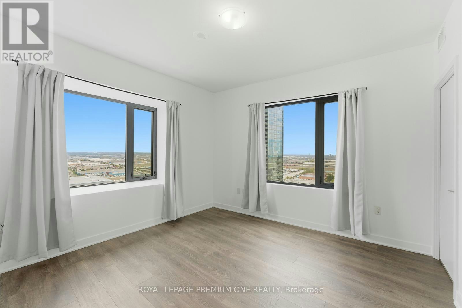 2404-2920 7 Highway, Vaughan, ON, L4K 0P4 - 8