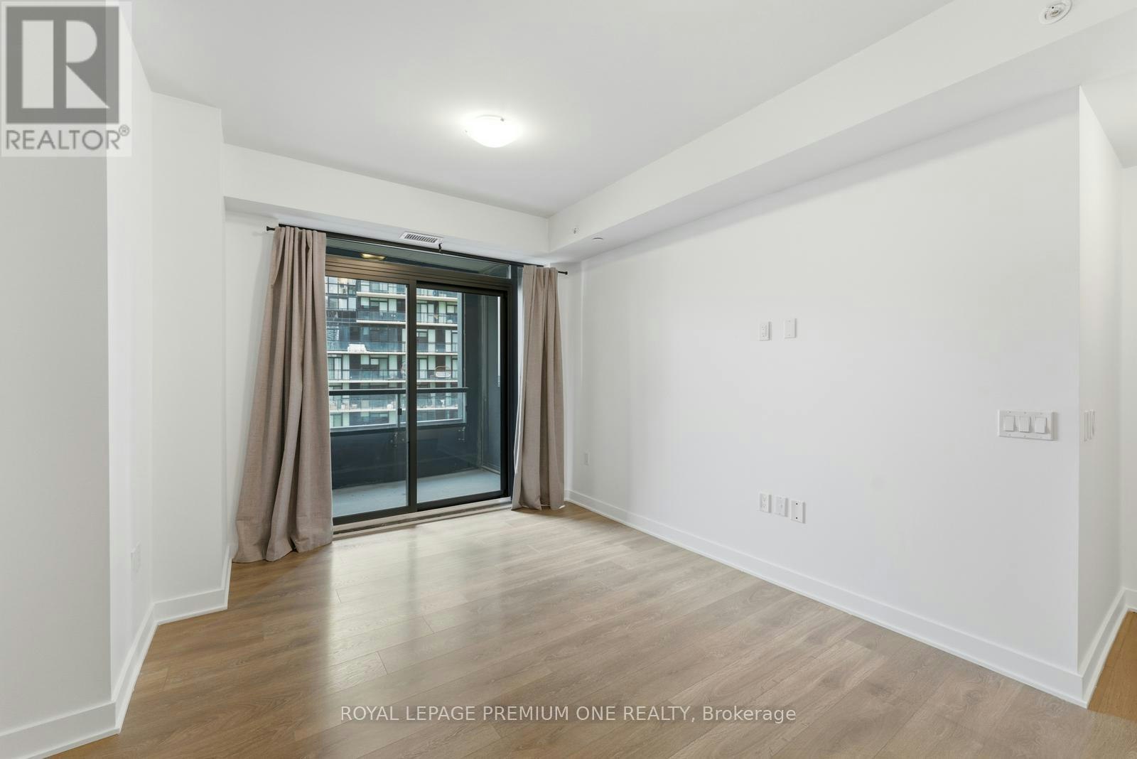 2404-2920 7 Highway, Vaughan, ON, L4K 0P4 - 5