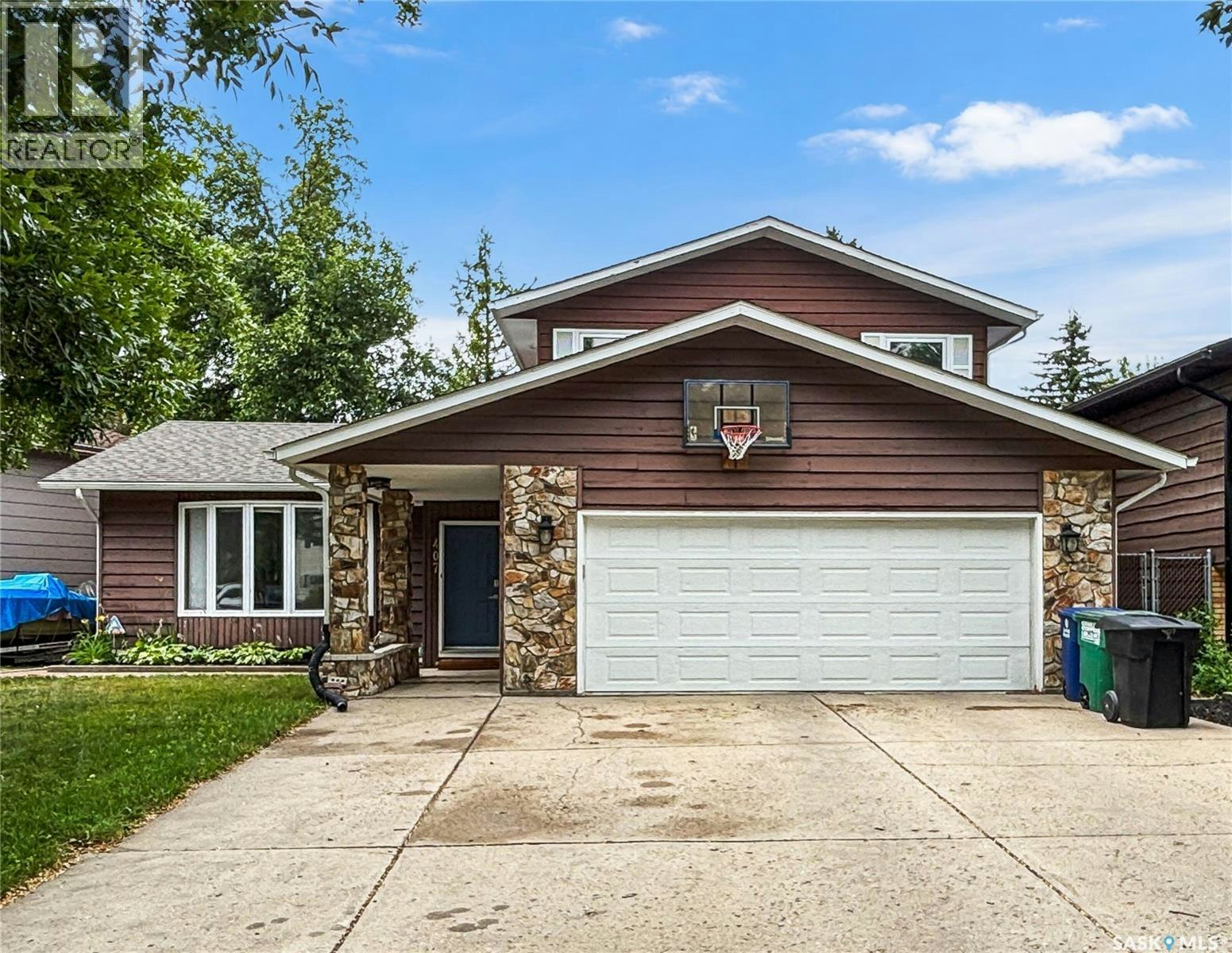 407 Chitek Crescent, Saskatoon, SK, S7K 5C1