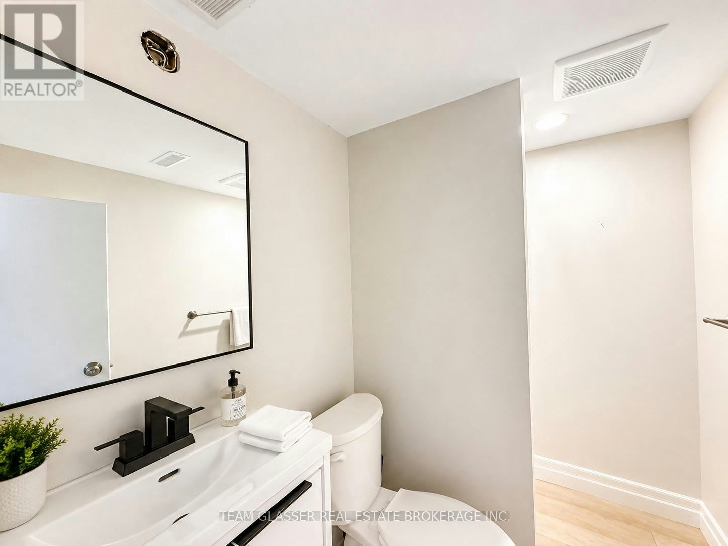 63 Elliott Street, London, ON, N5Y 2E6 - 13