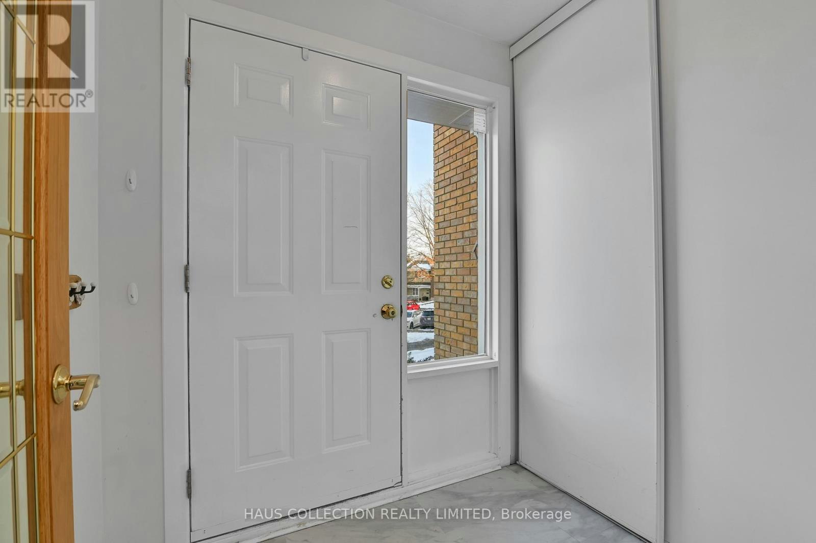 884 Walkley Road, Ottawa, ON, K1V 6R5 - 4