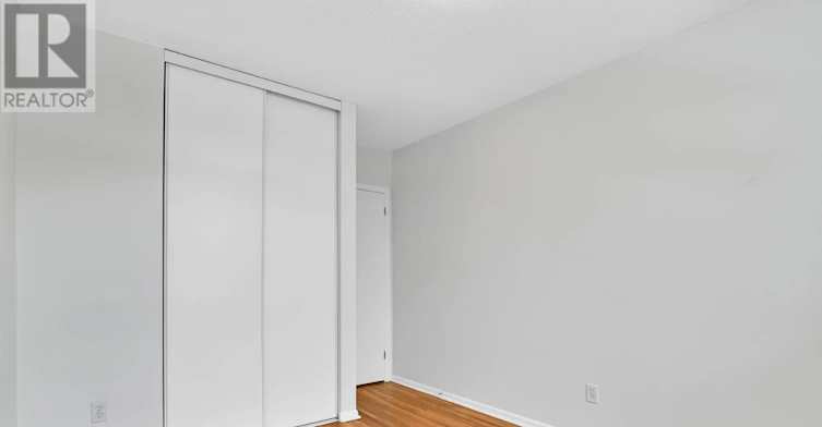 884 Walkley Road, Ottawa, ON, K1V 6R5 - 24