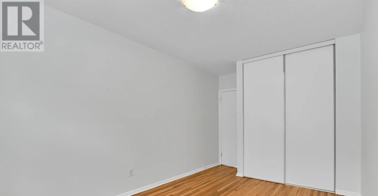 884 Walkley Road, Ottawa, ON, K1V 6R5 - 31