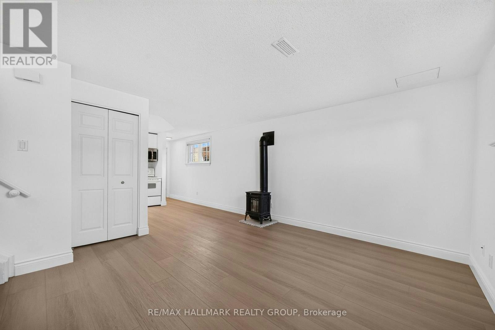 44 Centrepointe Drive, Ottawa, ON, K2G 6J5 - 11