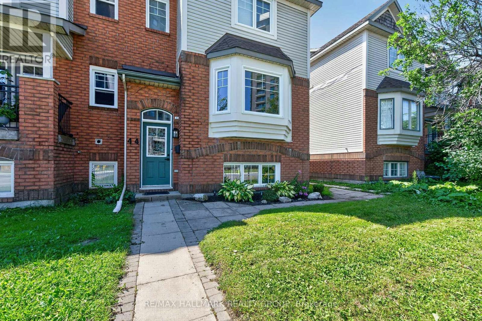 44 Centrepointe Drive, Ottawa, ON, K2G 6J5 - 5