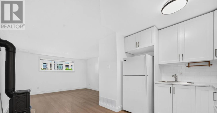 44 Centrepointe Drive, Ottawa, ON, K2G 6J5 - 18