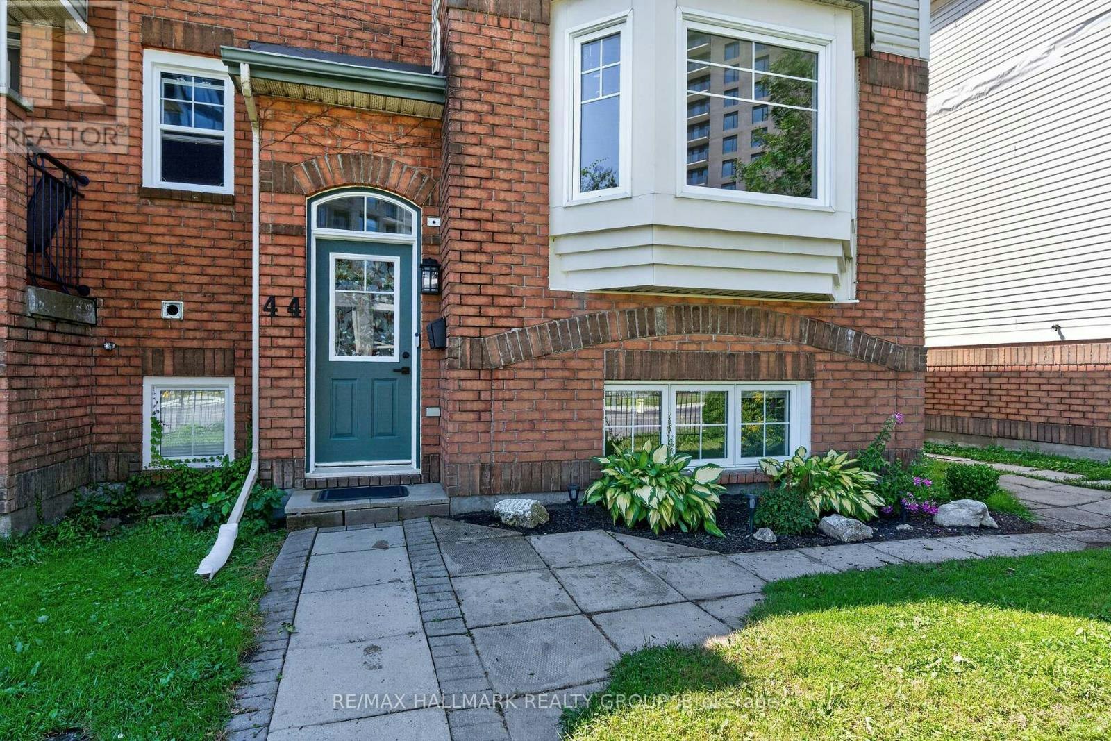 44 Centrepointe Drive, Ottawa, ON, K2G 6J5 - 4