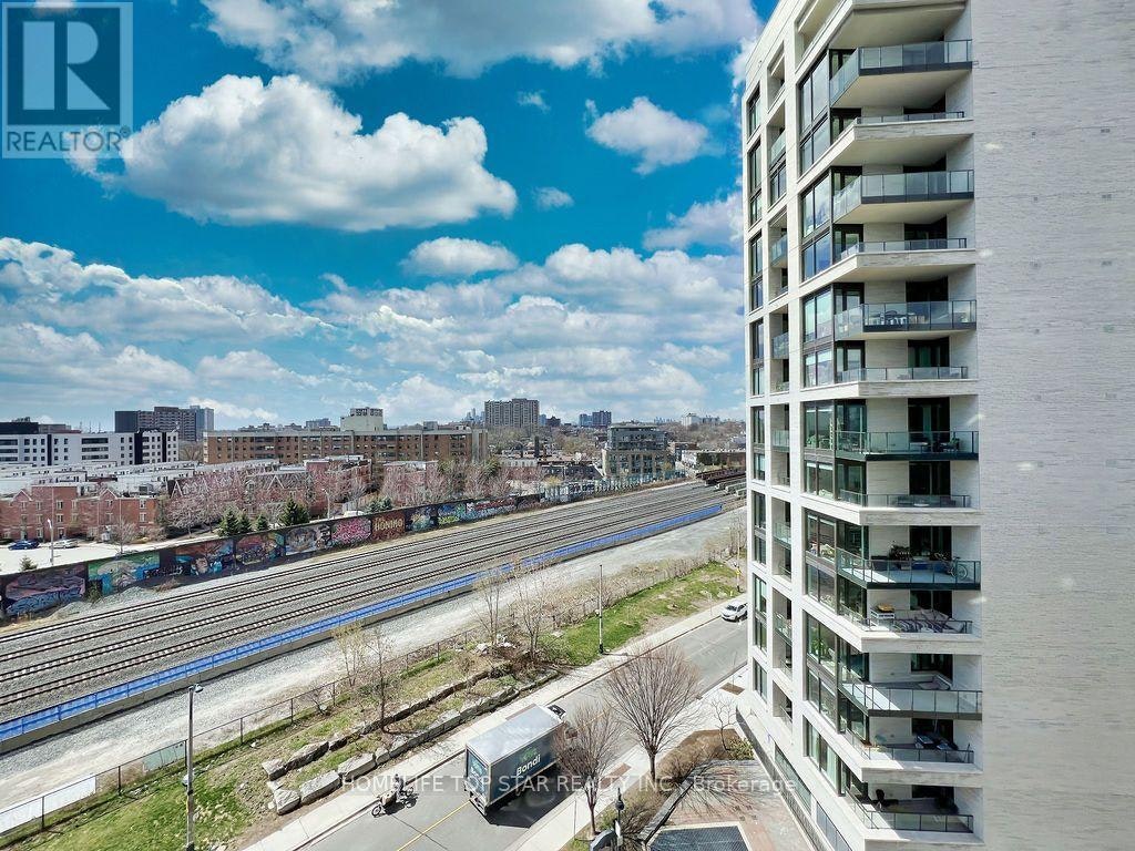 913-1171 Queen Street W, Toronto, ON, M6J 1J6 - 2