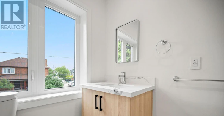 3-412 Glenholme Avenue, Toronto, ON, M6E 3E7 - 18