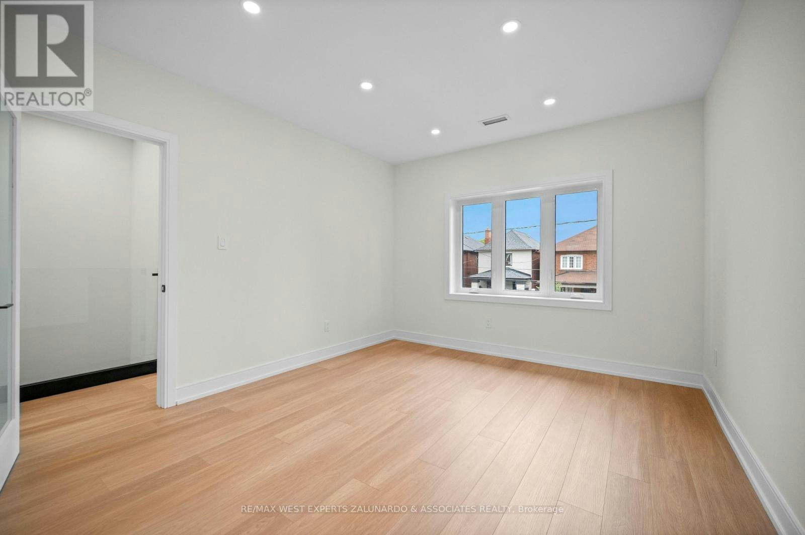 3-412 Glenholme Avenue, Toronto, ON, M6E 3E7 - 15