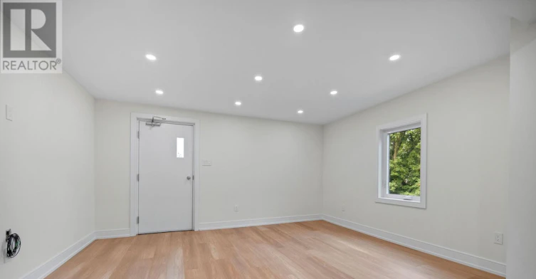 3-412 Glenholme Avenue, Toronto, ON, M6E 3E7 - 8