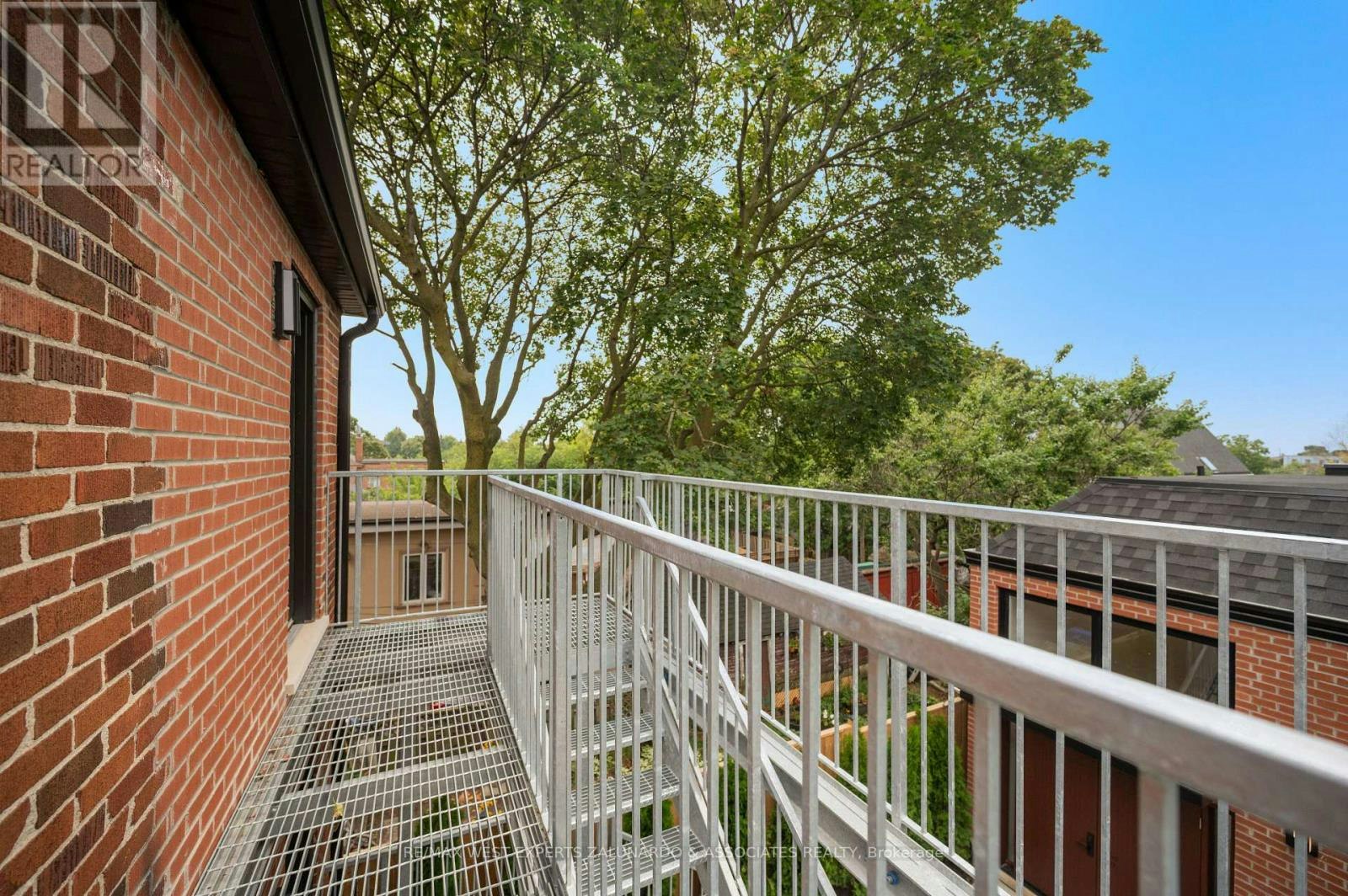 3-412 Glenholme Avenue, Toronto, ON, M6E 3E7 - 23