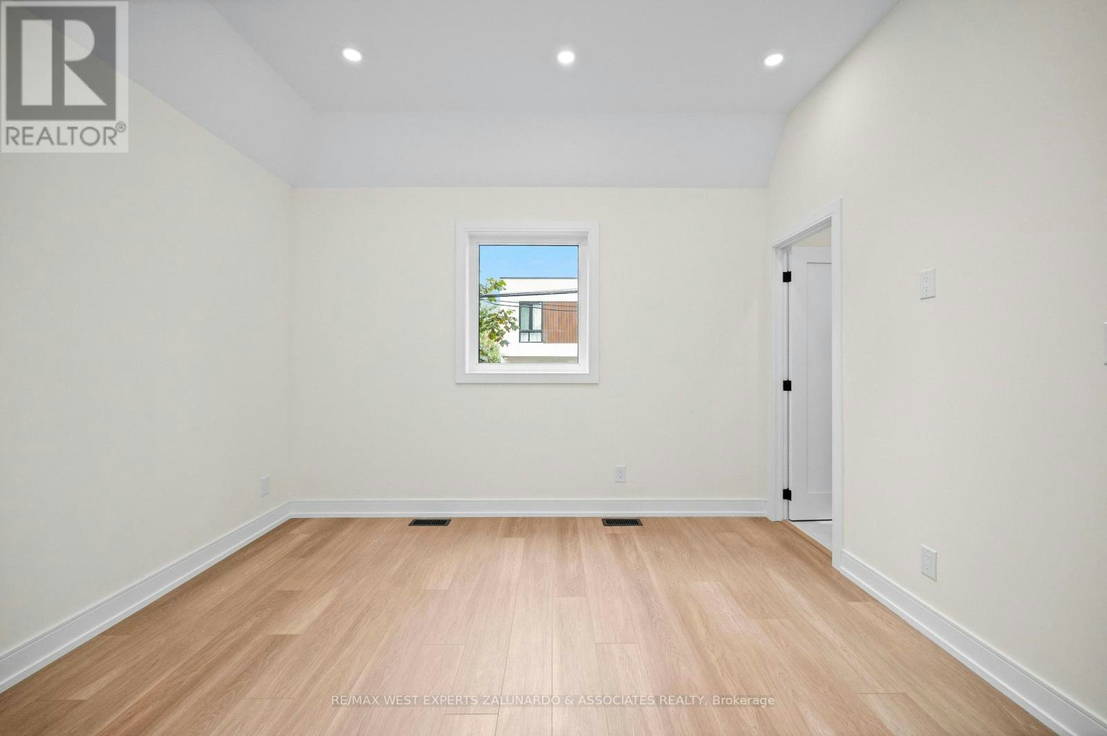 GARDEN SUITE-412 Glenholme Avenue, Toronto, ON, M6E 3E7 - 24