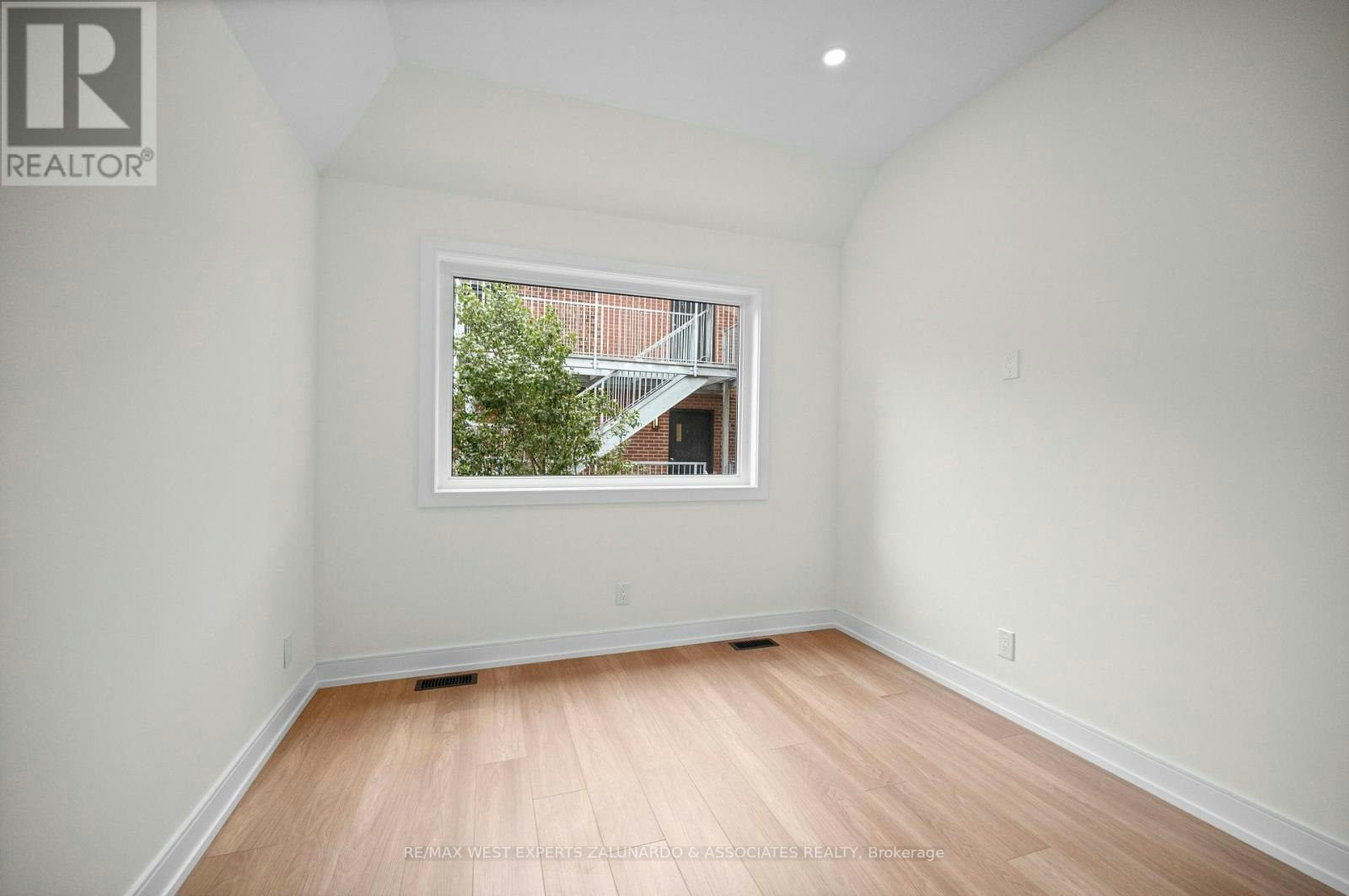 GARDEN SUITE-412 Glenholme Avenue, Toronto, ON, M6E 3E7 - 19