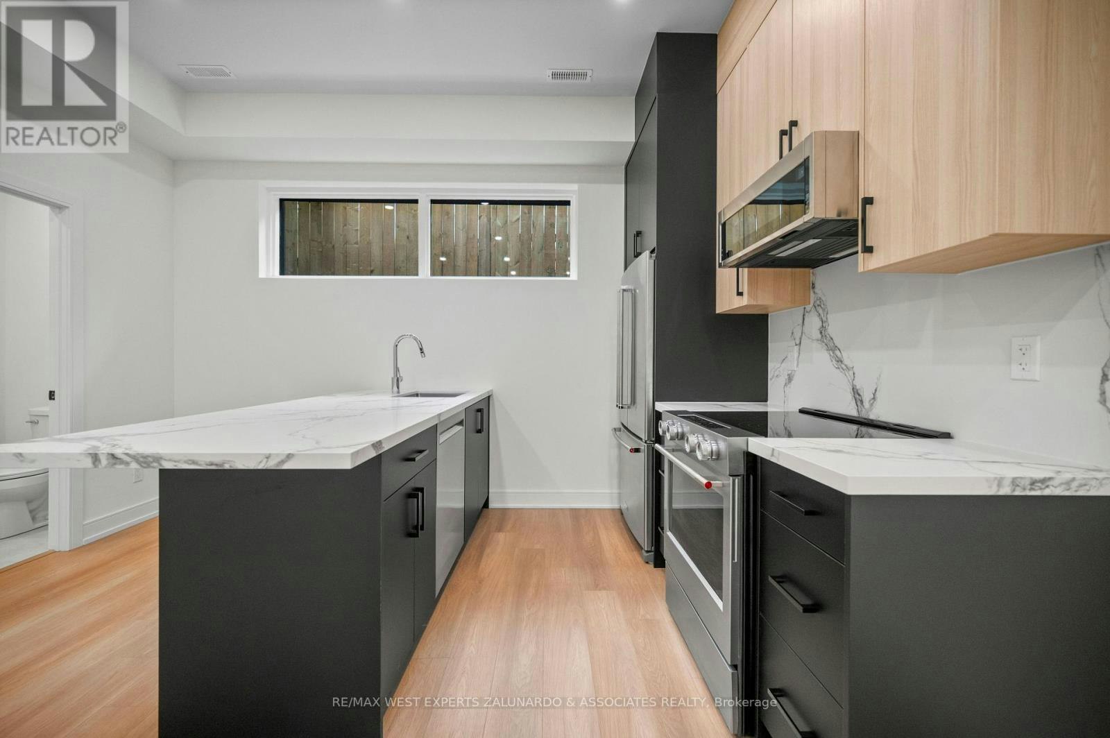 GARDEN SUITE-412 Glenholme Avenue, Toronto, ON, M6E 3E7 - 10