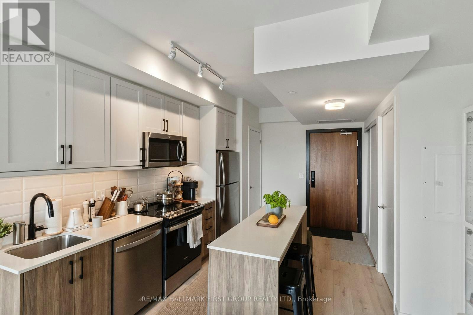 427-201 Brock Street S, Whitby, ON, L1N 4K2 - 31