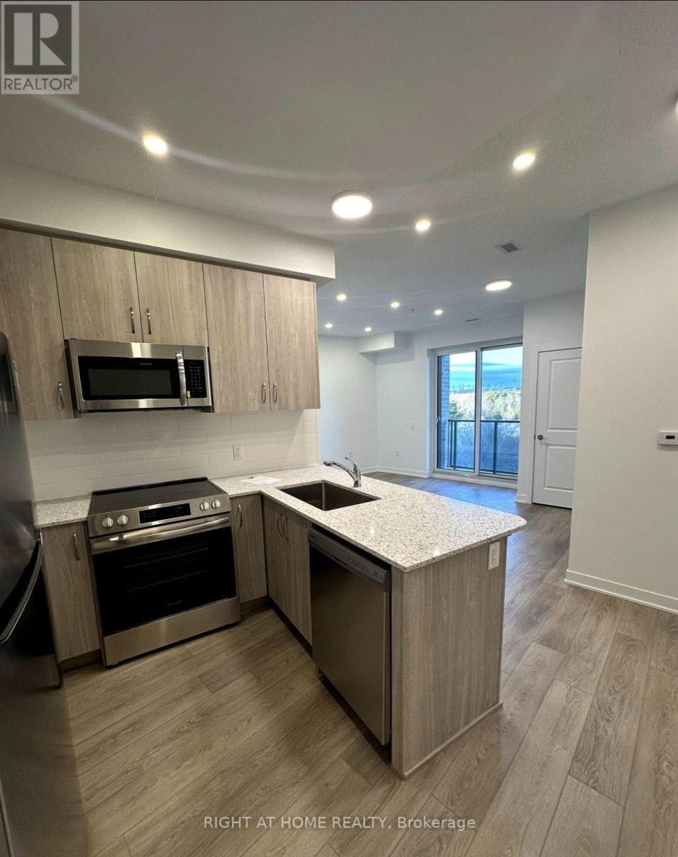 401-385 Arctic Red Drive, Oshawa, ON, L1L 0W9 - 2