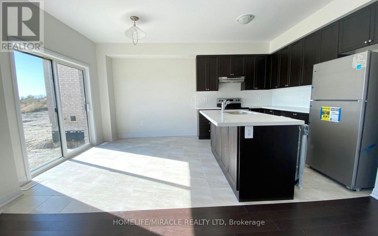 1339 Broderick Street, Innisfil, ON, L9S 0P5 - 3