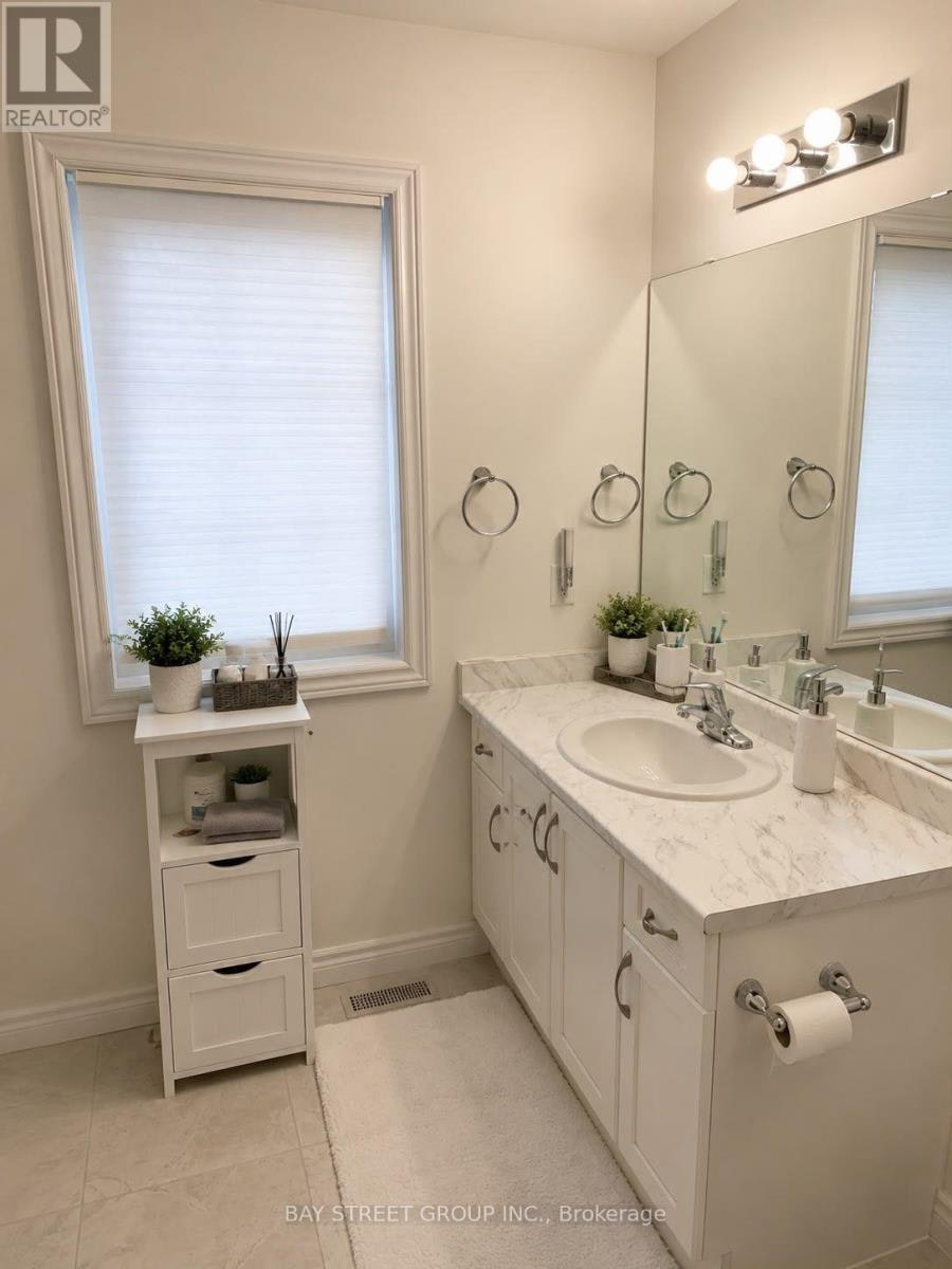 61 Beasley Grove, Hamilton, ON, L9K 0J7 - 11