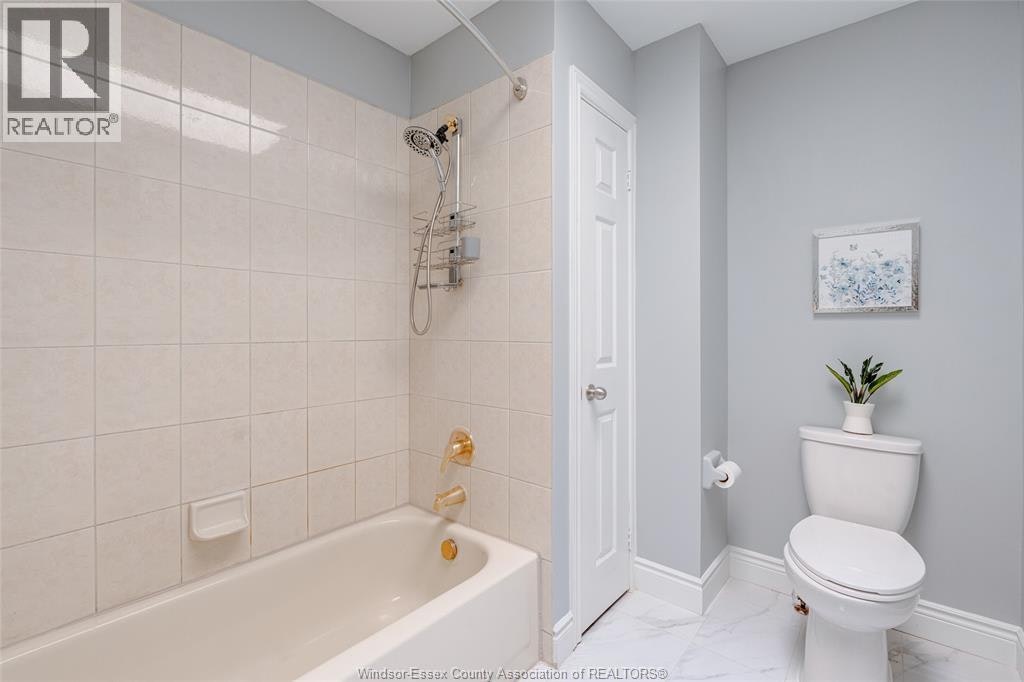 824 Lake Trail, Windsor, ON, N9G 2M8 - 26