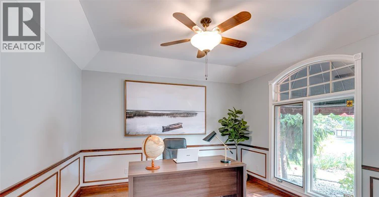 824 Lake Trail, Windsor, ON, N9G 2M8 - 2