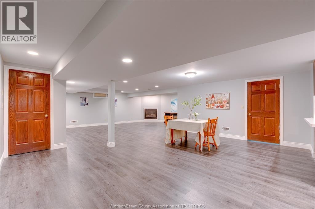 824 Lake Trail, Windsor, ON, N9G 2M8 - 31