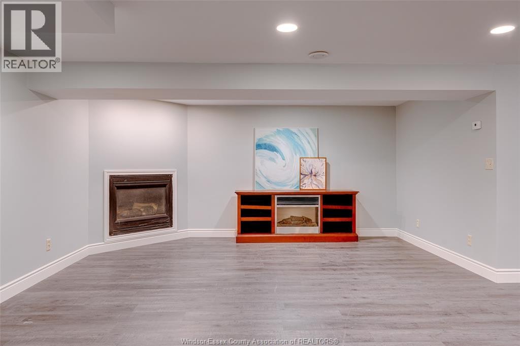 824 Lake Trail, Windsor, ON, N9G 2M8 - 33