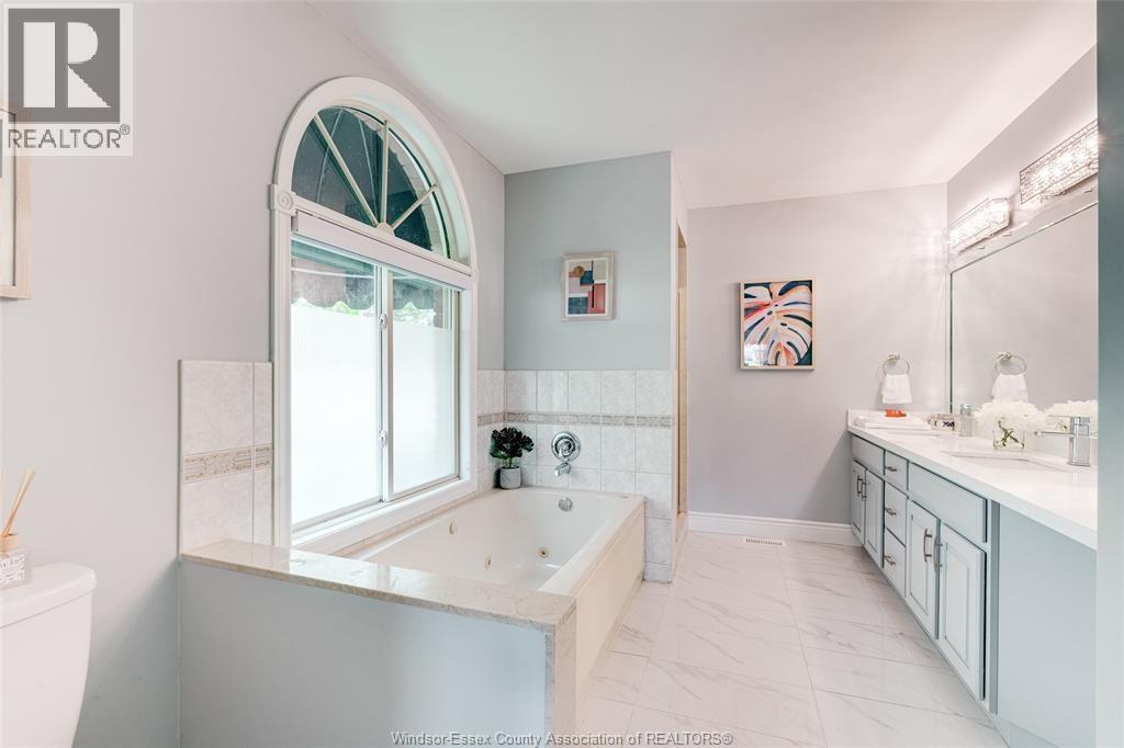 824 Lake Trail, Windsor, ON, N9G 2M8 - 16