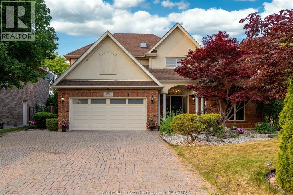 824 Lake Trail, Windsor, ON, N9G 2M8