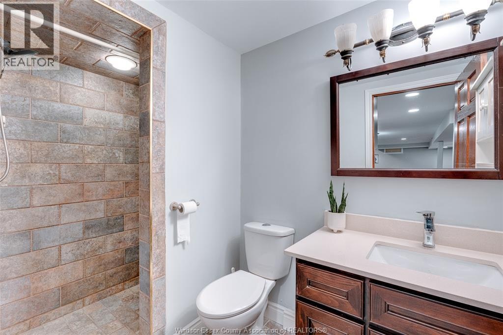 824 Lake Trail, Windsor, ON, N9G 2M8 - 38