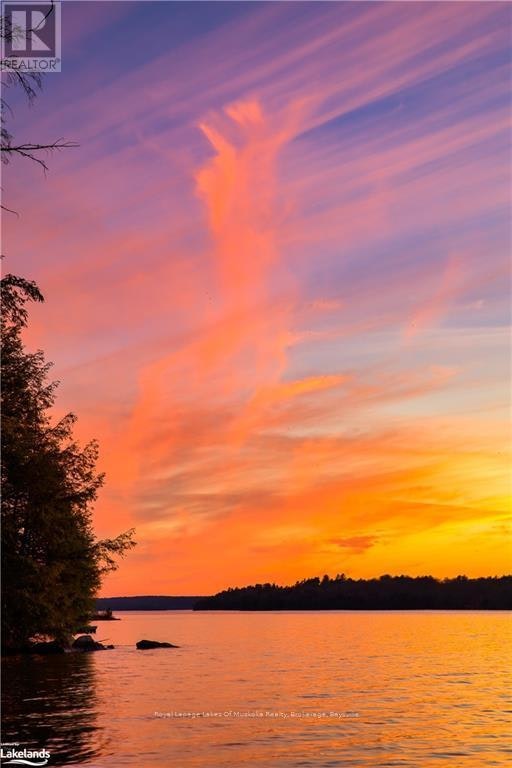 1378 Old 117 Highway Road, Lake of Bays, ON, P0B 1A0