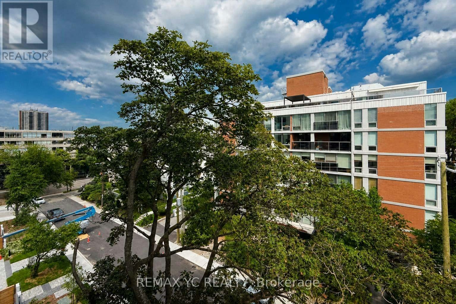 725-91 Montclair Avenue, Toronto, ON, M5P 0B1 - 18